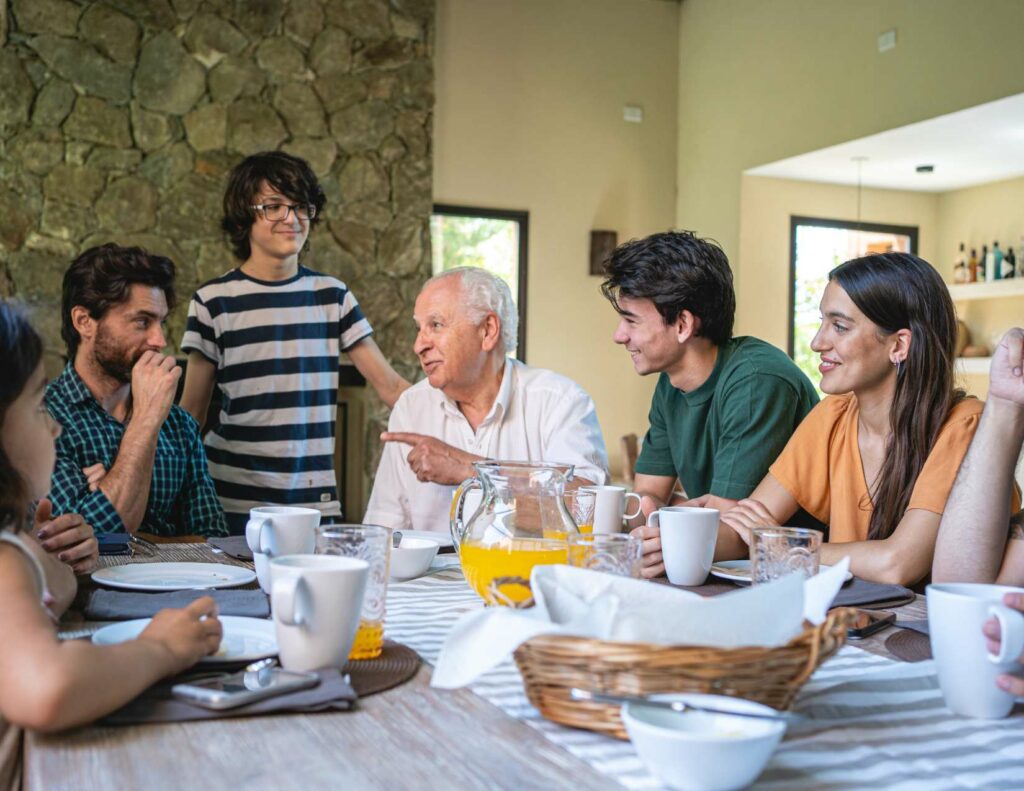 How to Talk Money With Your Family Over The Holidays